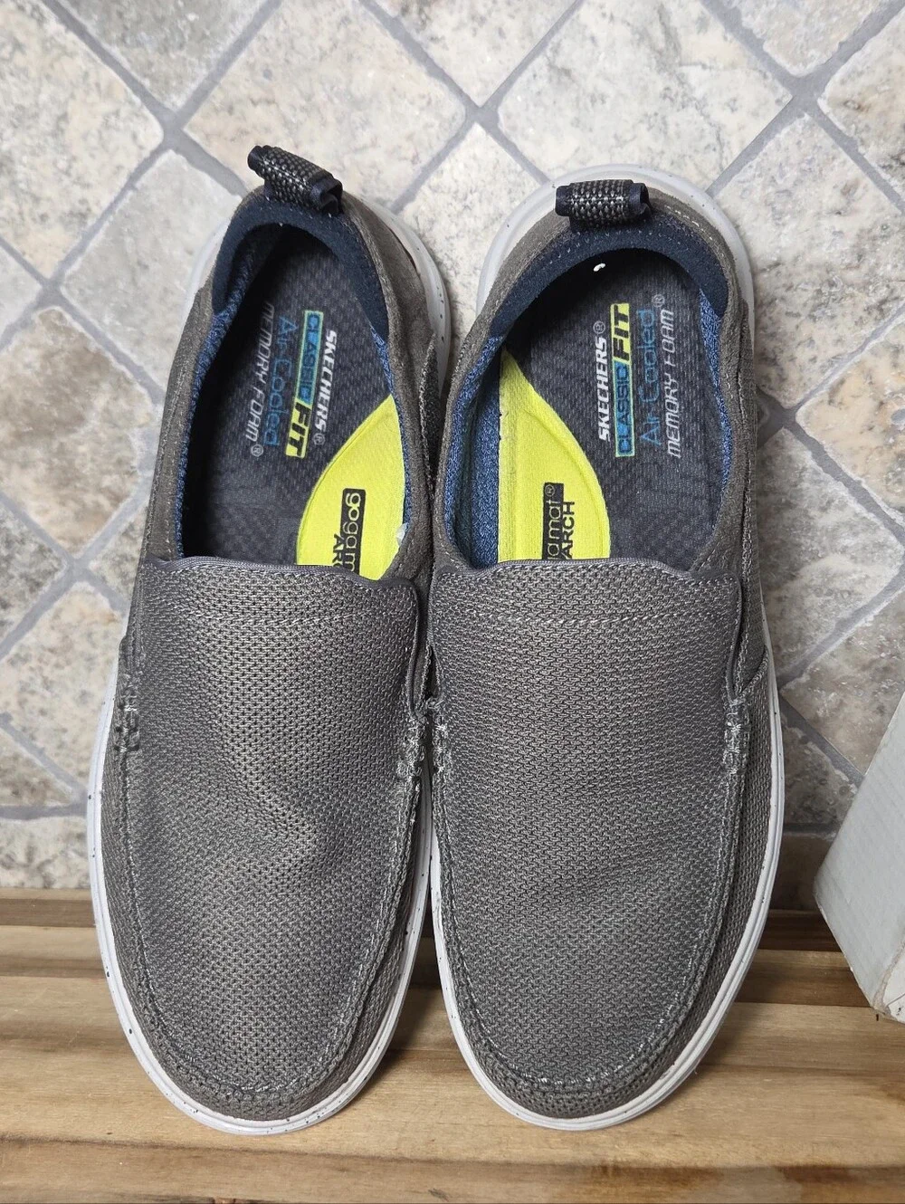 Skechers Men’s Gray Proven Renco Slip-On Casual Loafer Shoes  Sz. 10.5 M